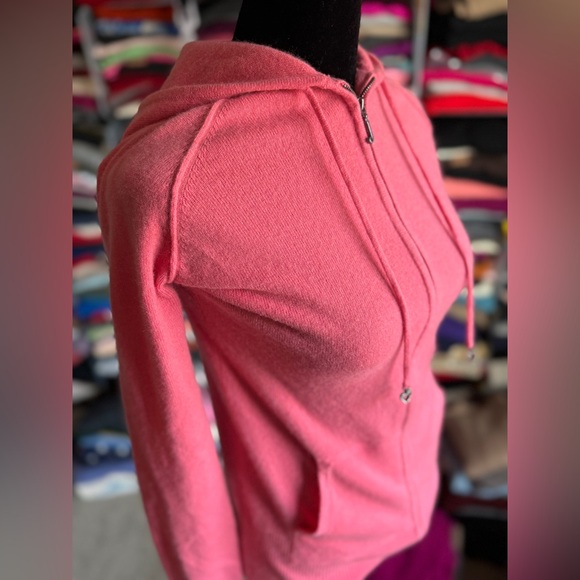 Pink Zip-Up Cashmere Hoodie (Juicy Couture, but no tags). “J” Zip Pull. - Picture 1 of 11